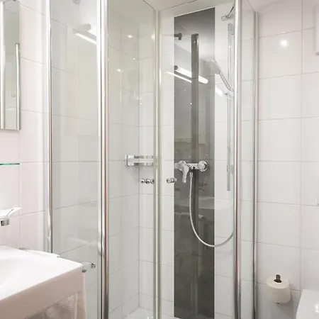 Vendégház Cafe Zum Jaeger 3*